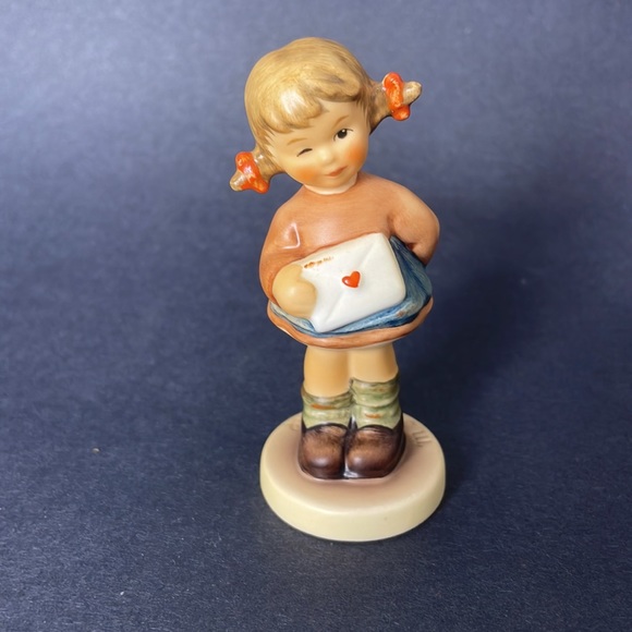 Hummel Goebel Messages of Love Girl Figurine